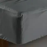 Ljusgrå